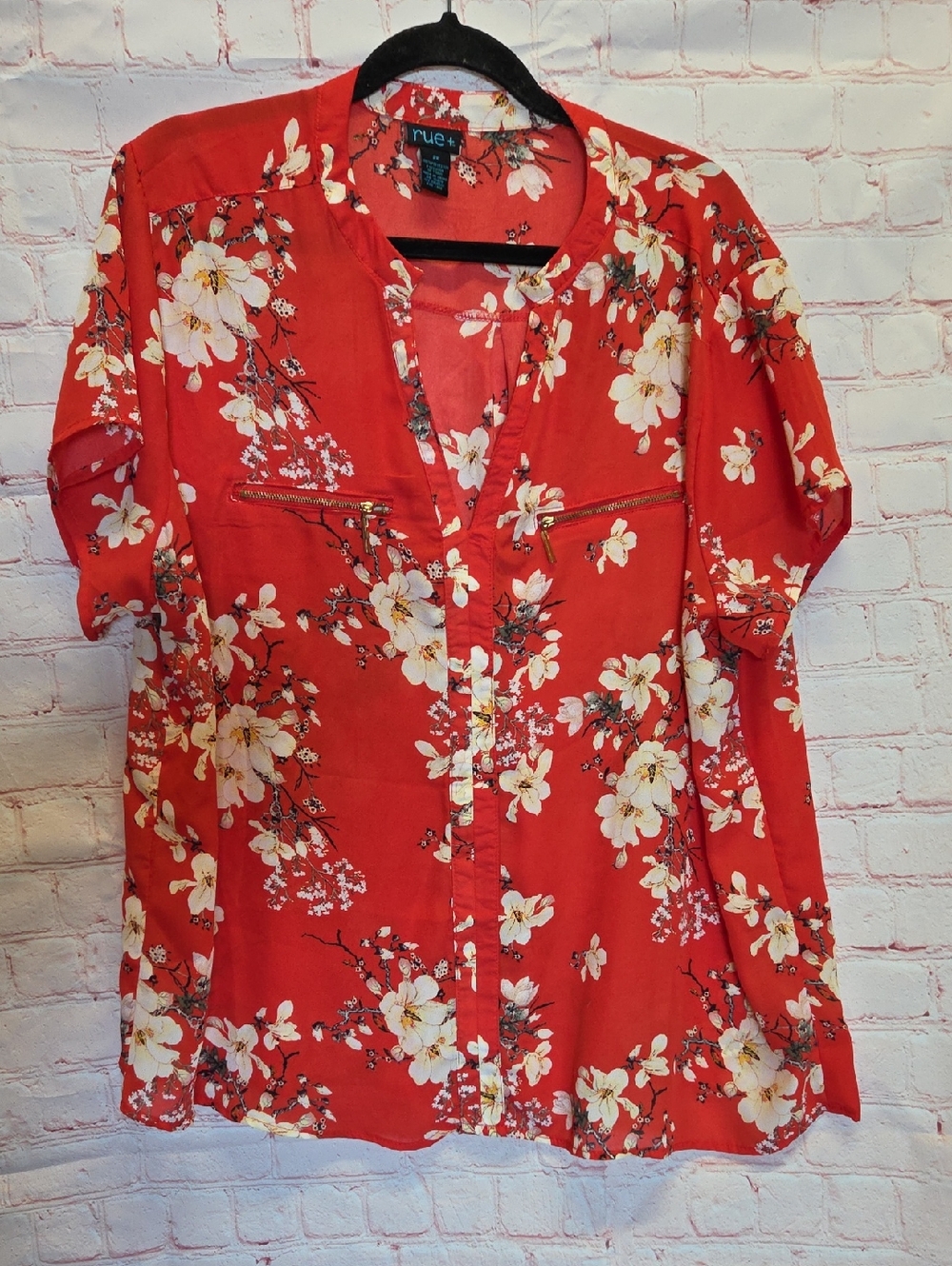 Rue21 Red Floral Button-Up Blouse